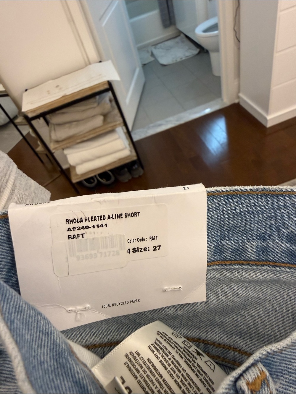 NWT | AGOLDE | Rhoda Pleated A-Line Short | Light Blue High-Rise Denim - Raft - Picture 3 of 4